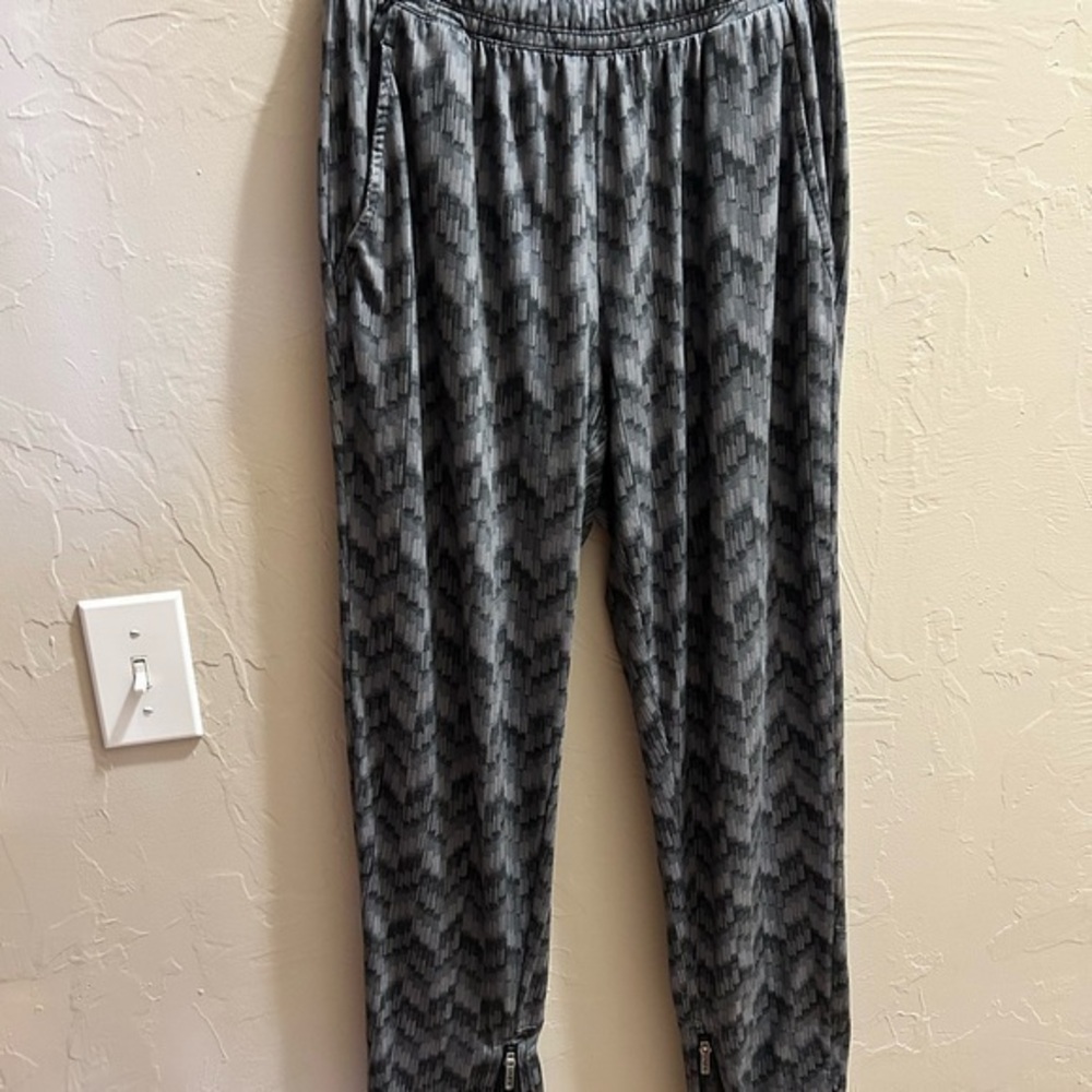 Victoria Secrets VSX light jogger